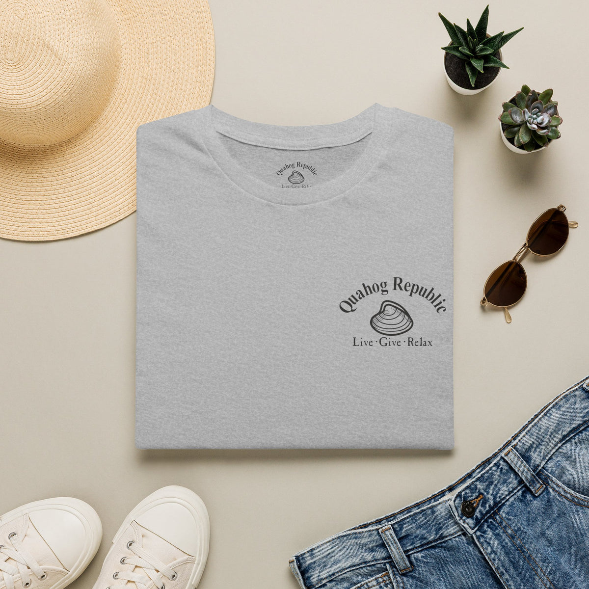 Quahog Republic 'Quahogaholic' Tee Shirt